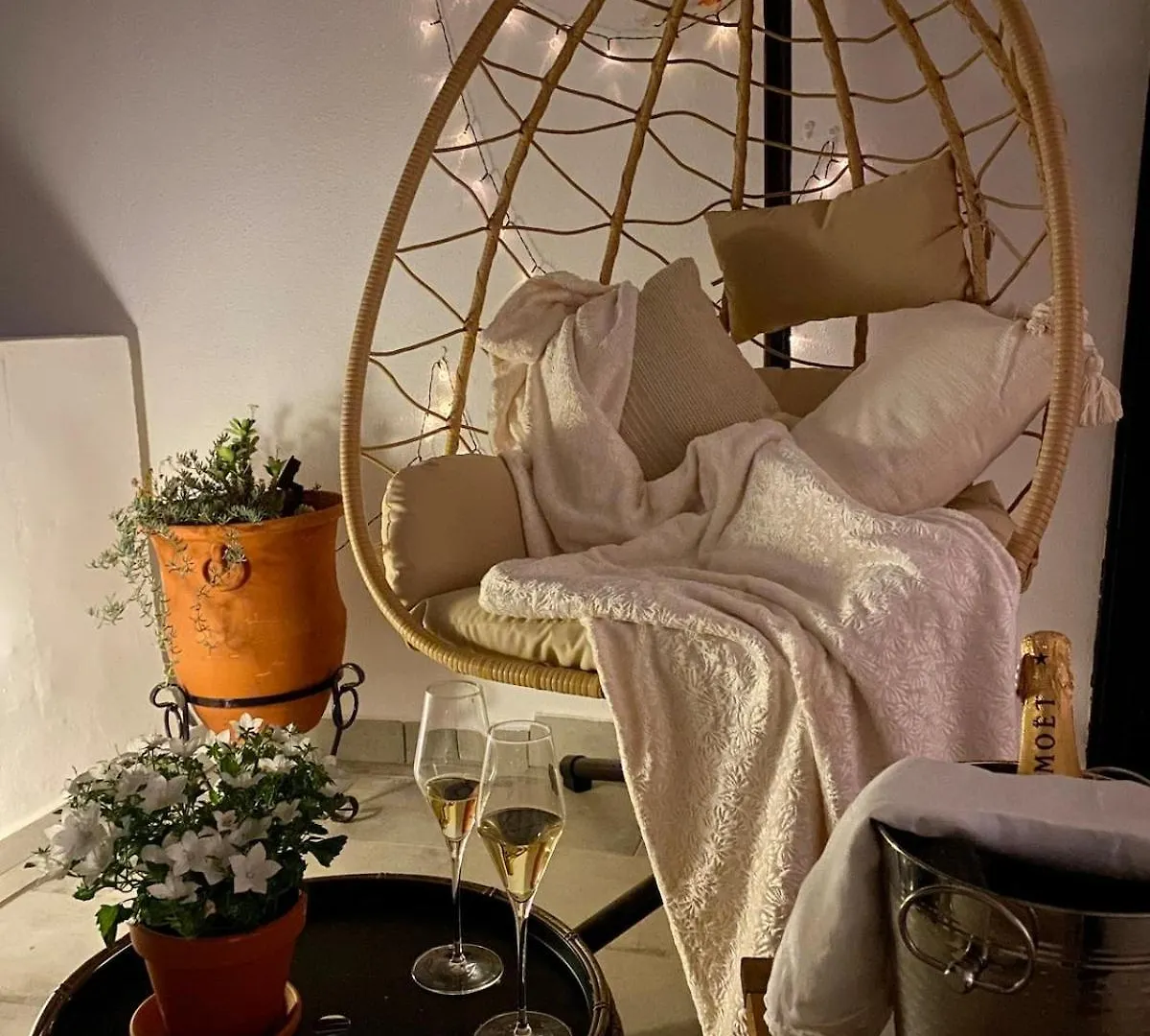 Casa Romantica - Romantic Home Close To The Beach 라고스 아파트