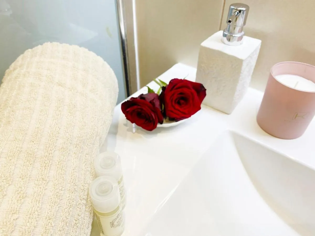 Casa Romantica - Romantic Home Close To The Beach 라고스 아파트